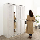 まるで造り付け ミラー付き ルーバー折れ戸式ワードローブ 幅150