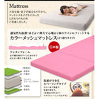 2段ベッド シングル 棚 コンセント付きアカシア材ニ段ベッド 薄型軽量ポケットコイルマットレス付き